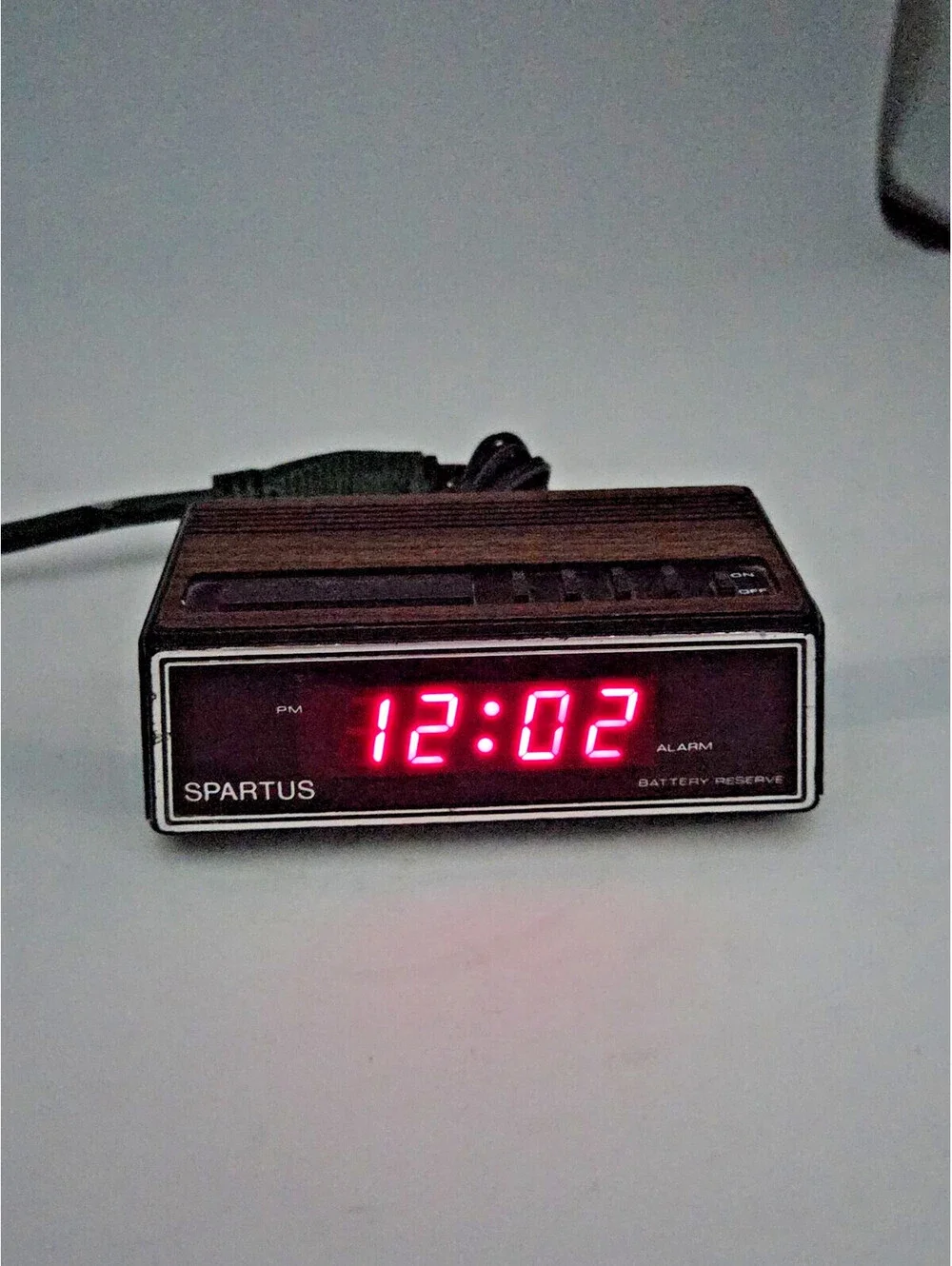 Vintage 1980s Spartus 1108 Wood Grain Red LED Digital Alarm Clock Tested Works